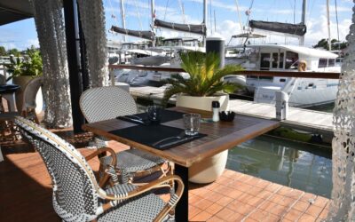 Cocktails, apéros et afterwork au Coco Kafé : l’art de prolonger la journée à la marina du Gosier